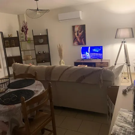 Apartmán A La Campagne A 30mn Des 24h Du Mans Wifi Cable Reseau Fibre
